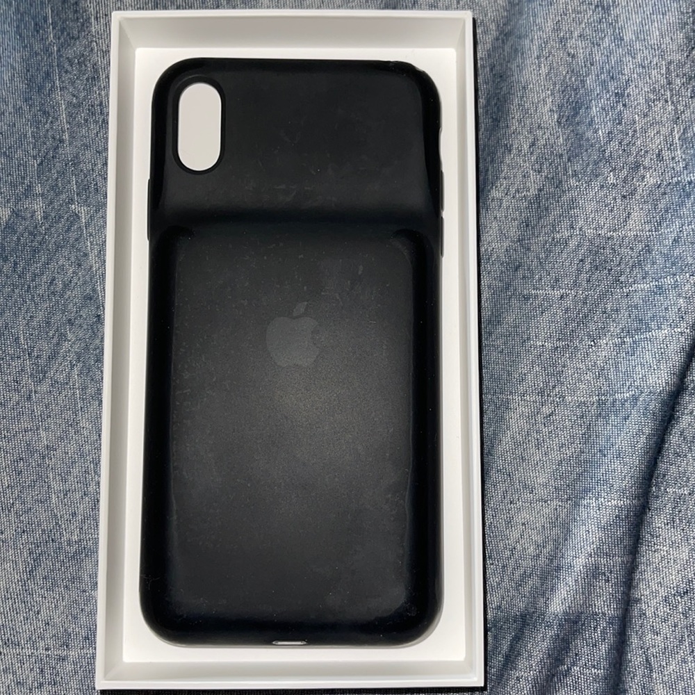 iPhone XS Max Charging Case